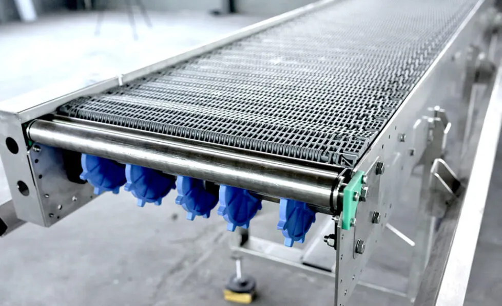 Top 5 Things to Look for When Buying a Wire Conveyor Belt